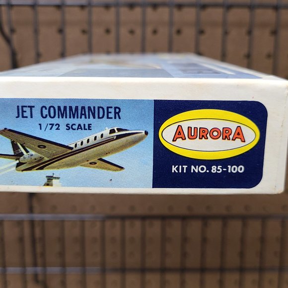 Very Rare - Aurora 1/72 Scale Jet Commander Model kit!! - Picture 5 of 9